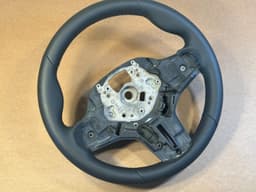 BMW BMW 5 G30 G31 G38 6 G32 GENUINE M Steering Wheel Black Leather W/O Shift Paddles — thumbnail 4