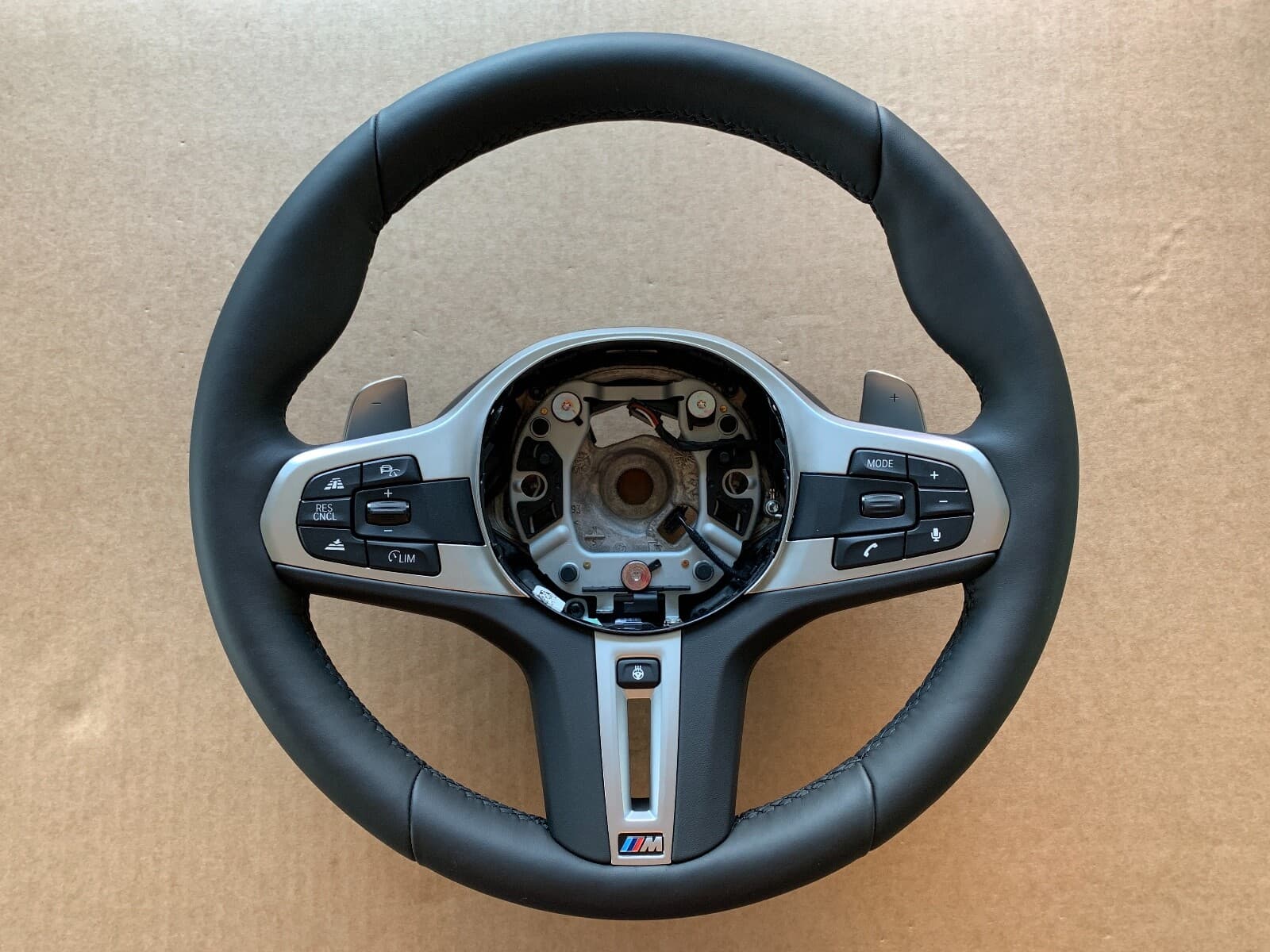 BMW BMW 5 6 X3 X4 G30 G31 G32 G01 G02 M Steering Wheel Paddles Heating Vibro Stop&Go