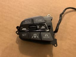 BMW BMW 3 8 X5 X6 X7 Z4 G20 G21 G14 G15 G16 G05 G06 G07 G29 M Steering Wheel Buttons — thumbnail 2