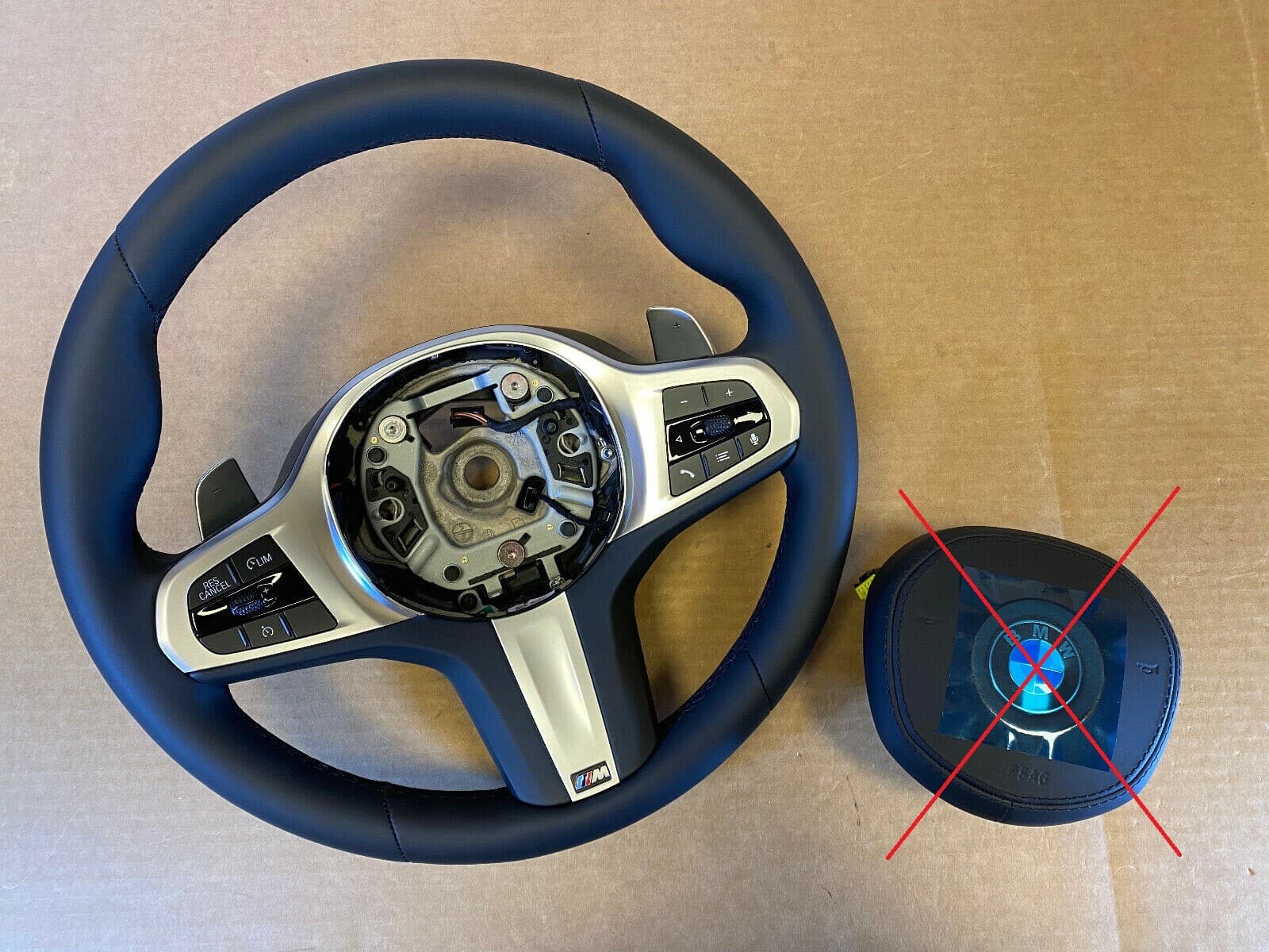 BMW BMW 5 G30 G31 G38 6 G32 X3 G01 G08 X4 G02 GENUINE USA LCI M Steering Wheel VIBRO