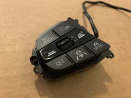 BMW BMW 3 8 X5 X6 X7 Z4 G20 G21 G14 G15 G16 G05 G06 G07 G29 M Steering Wheel Buttons — thumbnail 6