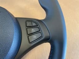 BMW BMW X3 X5 E83 E53 GENUINE M Sport Steering Wheel M Stitches Nappa Leather — thumbnail 3