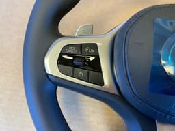 BMW BMW 5 G30 G31 G38 6 G32 X3 G01 G08 X4 G02 GENUINE USA LCI M Steering Wheel VIBRO — thumbnail 3