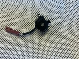 BMW BMW 1 2 3 5 6 7 8 X3 X4 X5 X6 X7 OEM G series Steering Wheel Heating Pushbutton — thumbnail 4