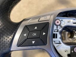 MERCEDES-BENZ Mercedes W212 W204 W207 W176 W463 AMG Steering Wheel 2012-2016 year A1724602703 — thumbnail 5
