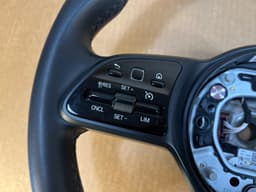 MERCEDES-BENZ Mercedes W118 W167 W177 W205 W253 W293 OEM NEW SPORT Steering Wheel A0004609901 — thumbnail 3