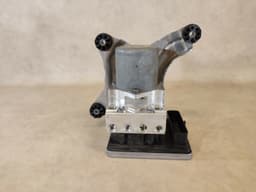 BMW GENUINE BMW 5 Series G30 G31 ABS PUMP BRAKE HYDRAULIC 6895450 — thumbnail 2