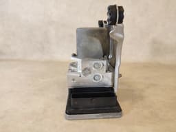 BMW GENUINE BMW 5 Series G30 G31 ABS PUMP BRAKE HYDRAULIC 6895450 — thumbnail 5