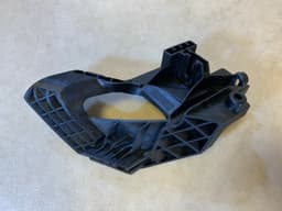 BMW BMW X5 F15 F85 X16 F16 F86 GENUINE Right Headlight Outer Holder — thumbnail 2