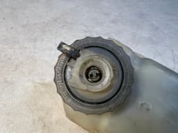 BMW BMW 7 E23 Genuine Brake Fluide Expansion tank 34321150745 — thumbnail 5