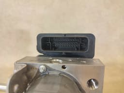 PORSCHE Porsche 991 911 TURBO S ABS BRAKE UNIT HYDRAULIC VALVE BLOCK 99135575551 — thumbnail 3