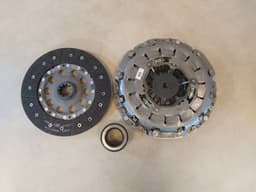 BMW NEW Original BMW Set Clutch Part Clutch Kit E39 M5 Z8 D=240MM 21217515146 — thumbnail 4