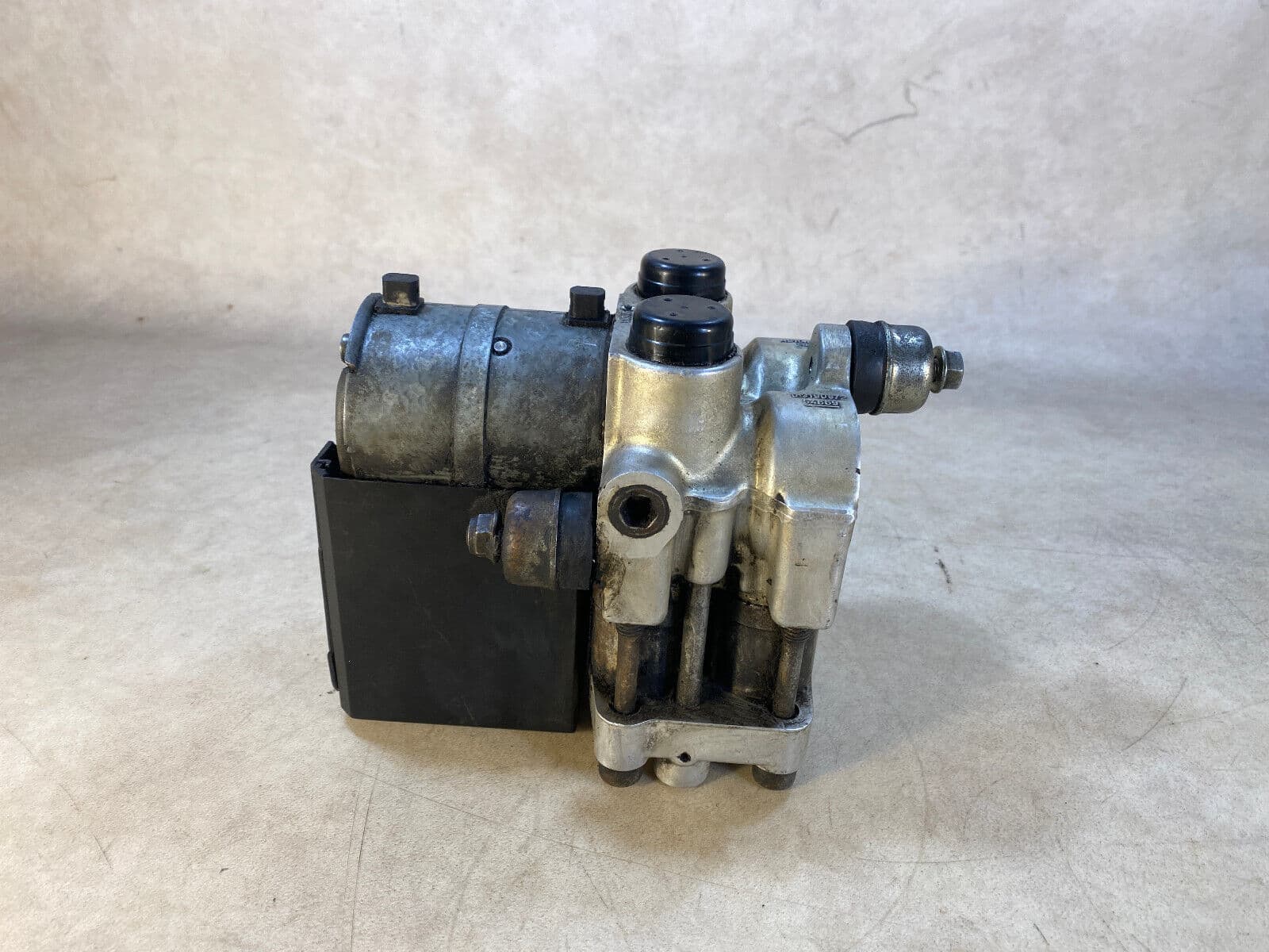 BMW GENUINE BMW E23 7 ABS Brake Pump 34511154995