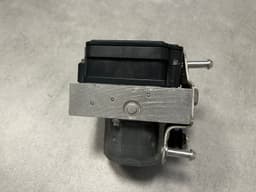 PORSCHE Porsche 991 911 GENUINE ABS BRAKE UNIT HYDRAULIC VALVE BLOCK — thumbnail 6