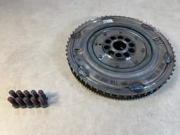PORSCHE Porsche 911 991 Carrera 3.8 GENUINE PDK Mass Flywheel 99111402000 — thumbnail 7