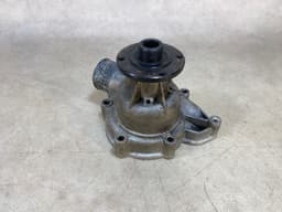 BMW BMW 5 E12 E28 E34 6 E24 7 E23 E32 GENUINE Water Pump 11519070761 — thumbnail 3