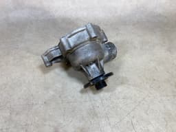BMW BMW 5 E12 E28 E34 6 E24 7 E23 E32 GENUINE Water Pump 11519070761 — thumbnail 6