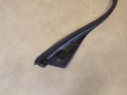 BMW BMW X5 series E70 sealing door groove door front upper left 51767208583 — thumbnail 2