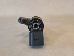 BMW Original Injector nozzle BMW Mini F39 F45 F46 F48 F54 F55 F56 F57 F60 G30 G31 — thumbnail 4
