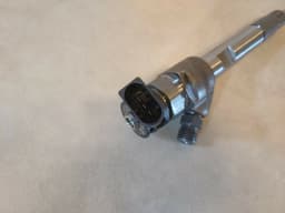 BMW Original Injector nozzle BMW Mini F39 F45 F46 F48 F54 F55 F56 F57 F60 G30 G31 — thumbnail 10