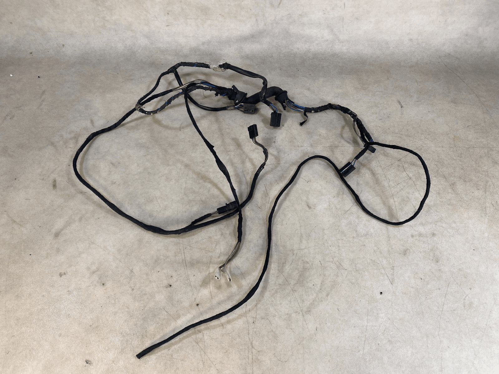 BMW GENUINE BMW E23 7 SERIES Front Door Wiring 61121380035