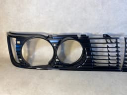BMW BMW 7 E23 GENUINE FACELIFT HEADLAMP GRILLS PAIR — thumbnail 2