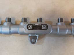 BMW BMW G20 G30 G11 G15 G01 G02 G05 G07 Genuine Pressure Accumulator 13538571569 — thumbnail 2