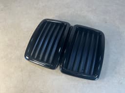 BMW GENUINE BMW 7 E23 Front Grille center BLACK SCHWARZ 51131916509 — thumbnail 1