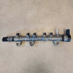 BMW BMW 3 G20 5 G30 G31 X3 G01 X4 G02 B47 High pressure accumulator injector line — thumbnail 1