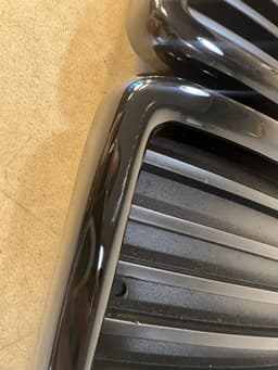 BMW GENUINE BMW 7 E23 Front Grille center BLACK SCHWARZ 51131916509 — thumbnail 3
