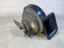 BMW BMW 7 E23 HORN SOUND SIGNAL LOW 35717 — thumbnail 3