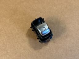 MERCEDES-BENZ Mercedes C/GLC W205 S205 X253 С253 Seat Release Switch Button A2059058404 — thumbnail 1