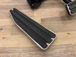 PORSCHE Porsche 911 991.1 991.2 GENUINE GAS BRAKE STEP PEDAL SET — thumbnail 2
