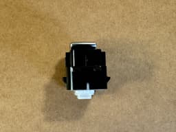 MERCEDES-BENZ Mercedes C/GLC W205 S205 X253 С253 Seat Release Switch Button A2059058404 — thumbnail 4
