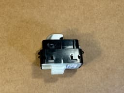 MERCEDES-BENZ Mercedes C/GLC W205 S205 X253 С253 Seat Release Switch Button A2059058404 — thumbnail 3