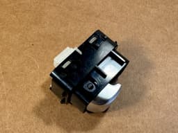 MERCEDES-BENZ Mercedes C/GLC W205 S205 X253 С253 Seat Release Switch Button A2059058404 — thumbnail 7
