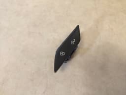 BMW BMW F90 5er G30 G32 G31 Push Button Central Locking Right 61319860546 — thumbnail 1
