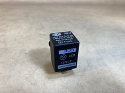 BMW GENUINE BMW 3 E21 E30 5 E28 6 E24 7 E23 Hazard warning relay 61311372021 — thumbnail 1