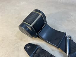 BMW Genuine BMW 7 Series E23 REAR Right or Left SEAT SAFETY BELT 72111852902 — thumbnail 3