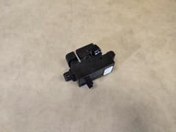BMW BMW F90 M5 G30 G31 G32 G01 G02 X3 X4 Switch Parking Brake Auto-Hold 6842027 — thumbnail 5