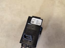 BMW BMW F90 M5 G30 G31 G32 G01 G02 X3 X4 Switch Parking Brake Auto-Hold 6842027 — thumbnail 8