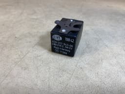 BMW GENUINE BMW 3 E21 E30 5 E28 6 E24 7 E23 Hazard warning relay 61311372021 — thumbnail 3