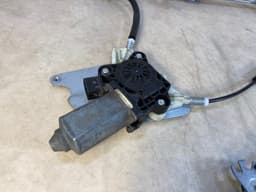 MERCEDES-BENZ Mercedes G class W463 GENUINE Front Left Door Window Regulator with Motor — thumbnail 2