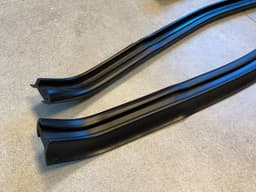 BMW BMW 7 E23 GENUINE Front Wheel Arch Fender Cover Sealing SET x4 psc — thumbnail 9