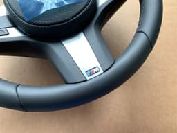 BMW BMW 5 G30 G31 G38 6 G32 X3 G01 G08 X4 G02 GENUINE USA M Steering Wheel VIBRO ACC — thumbnail 5