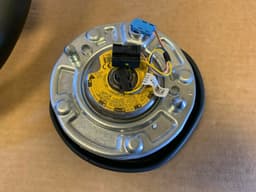 BMW BMW 5 G30 G31 G38 6 G32 X3 G01 G08 X4 G02 OEM LCI EU M Steering Wheel VIBRO ACC — thumbnail 6