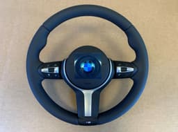 BMW BMW F01 F02 F03 F04 F06 F07 F10 F11 F12 F13 OEM USA M Steering Wheel VIBRO ACC — thumbnail 2