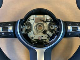 BMW BMW F01 F02 F03 F04 F06 F07 F10 F11 F12 F13 OEM USA M Steering Wheel VIBRO ACC — thumbnail 7