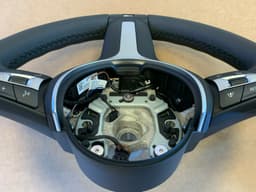 BMW BMW F01 F02 F03 F04 F06 F07 F10 F11 F12 F13 OEM USA M Steering Wheel VIBRO ACC — thumbnail 8