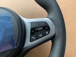 BMW BMW LCI 5 G30 G31 6 G32 X3 G01 X4 G02 GENUINE USA M Steering Wheel VIBRO ACC — thumbnail 4